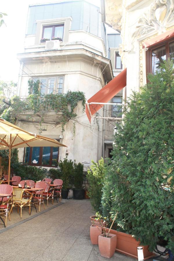 Studio Yellow - Piata Victoriei Bucharest Exterior photo
